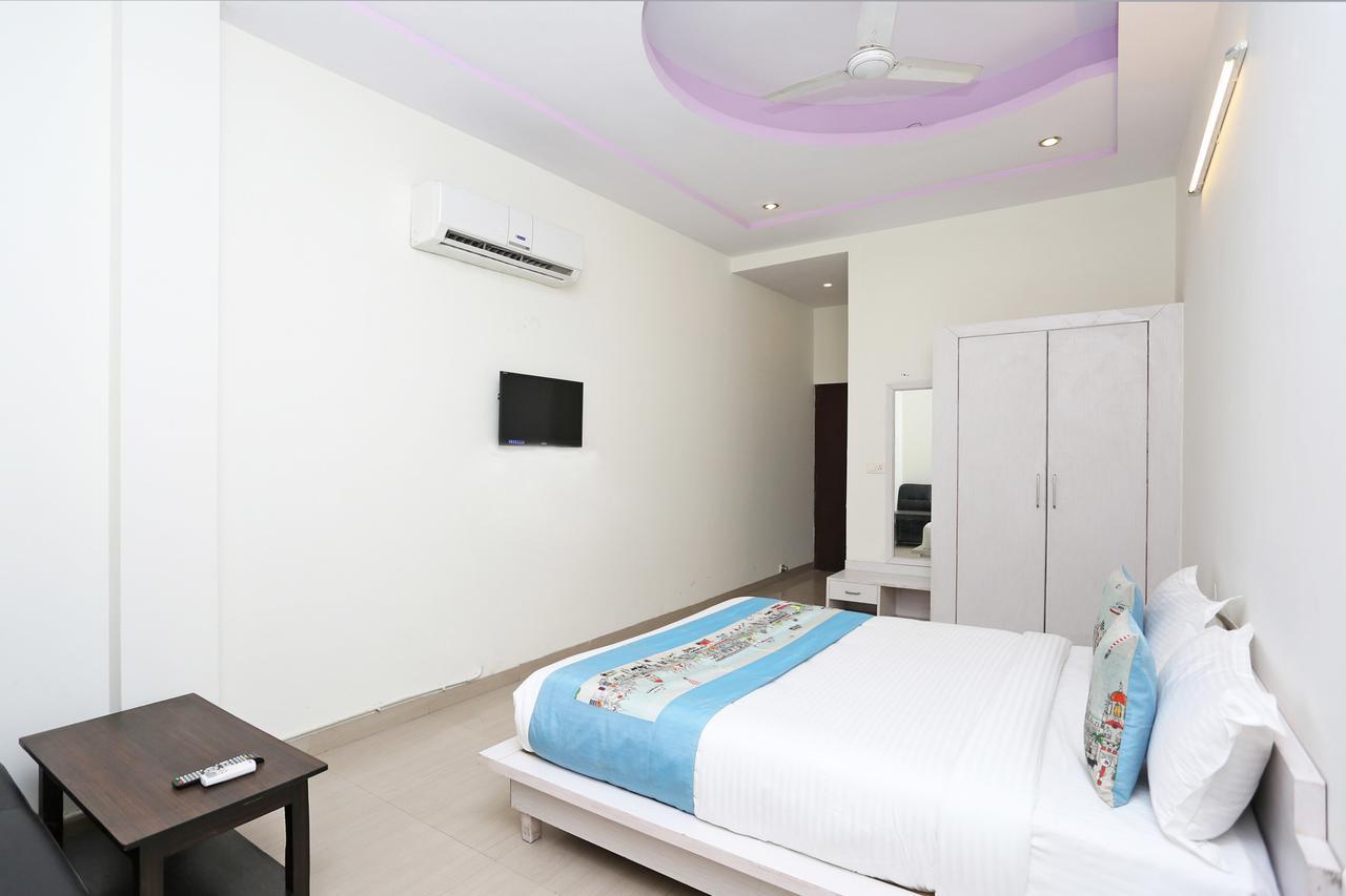 Oyo 9955 Swaruchi Palace Hotel 3*