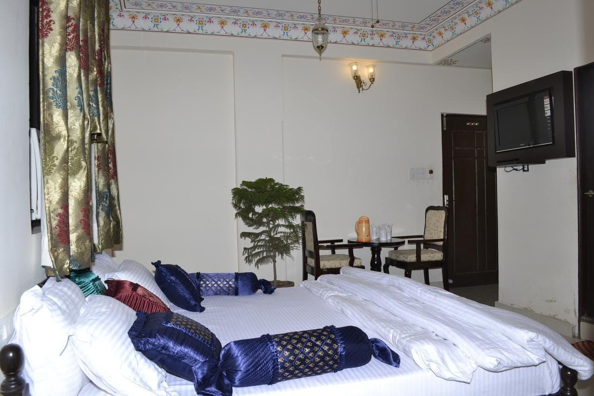 Hotel Maangta 102 @