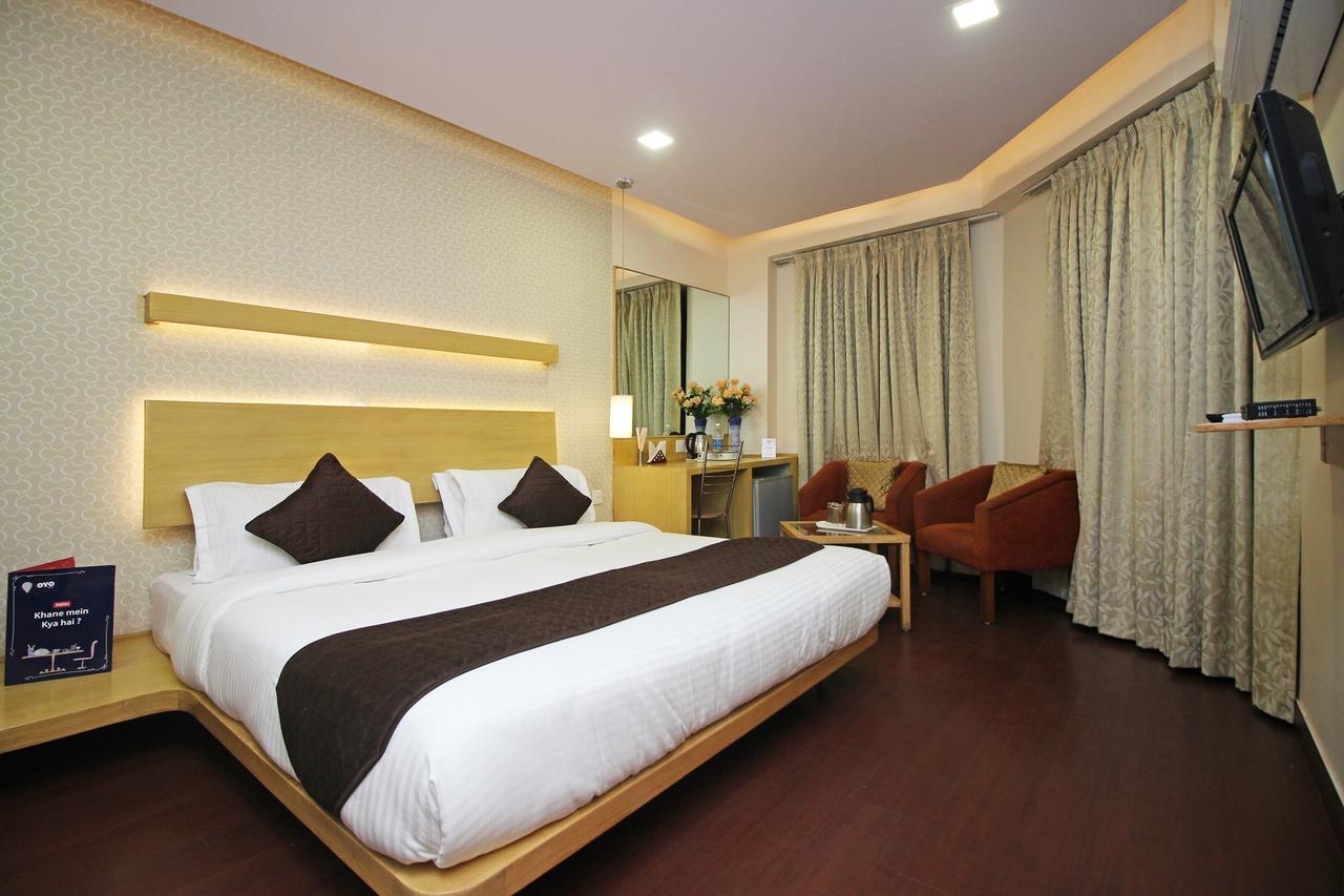Hotel Oyo 9542 Near Sindhi Camp Bus Stand