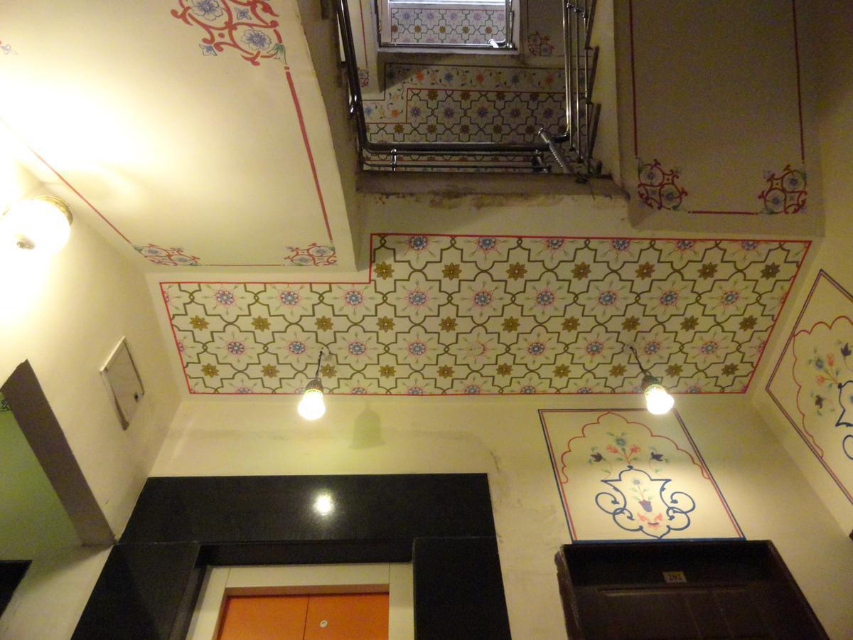 Hotel Maangta 102 @ 2*