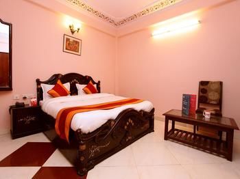 Oyo Kabir Marg Collectorate Circle 3*