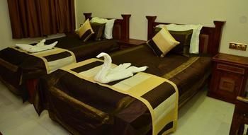 Lilypool - The Heritage Jalmahal Hotel *