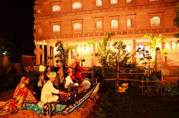 Lilypool - The Heritage Jalmahal * Jaipur