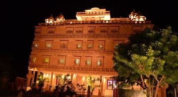 Lilypool - The Heritage Jalmahal Hotel
