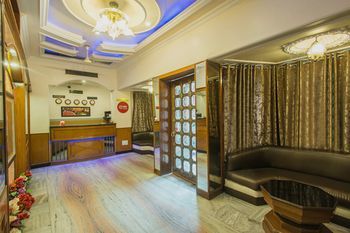 Goyal Hotel 3*