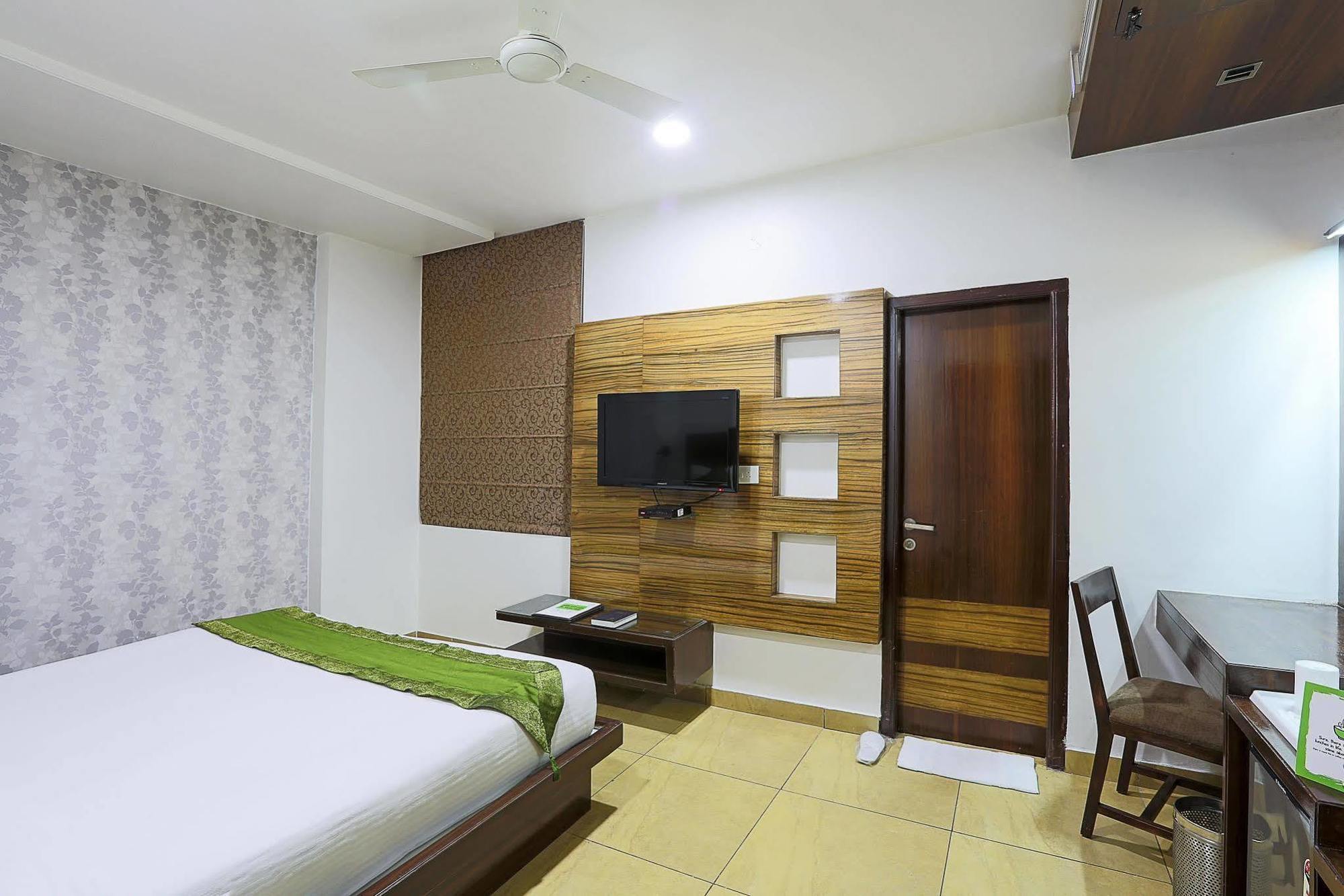 Tgi Apple Hotel Jaipur