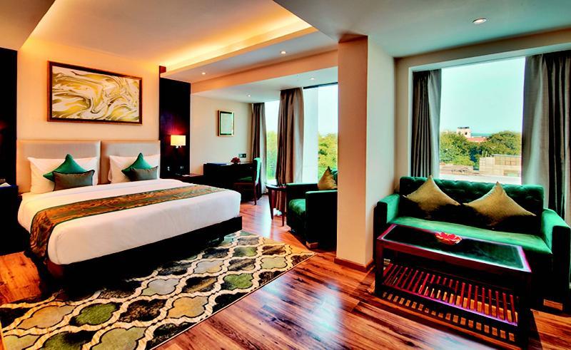 Hotel Golden Tulip Essential 4*