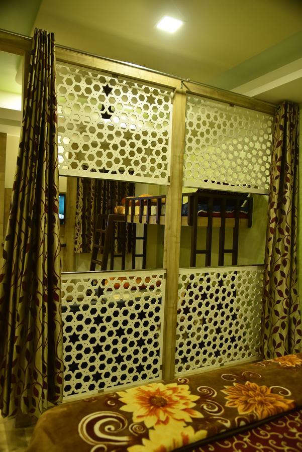 Hotel Shiv - Bus Stand 3*