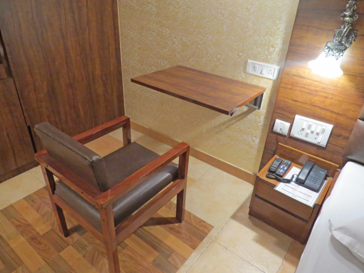Hotel Rangoli 2*
