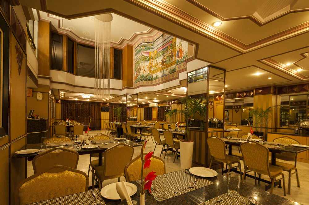 Hotel Vesta Maurya Palace 4*