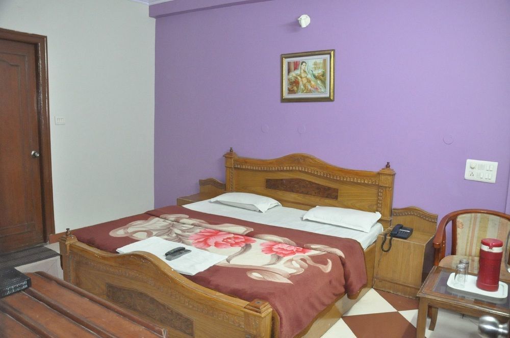 Classic Near Railway Station 3* Jaipur