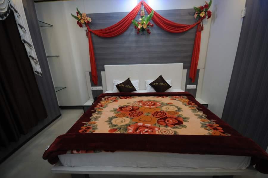 Hotel Lake Palace 3*