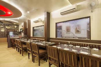 Oyo Premium Gopalpura Bypass 3* Jaipur