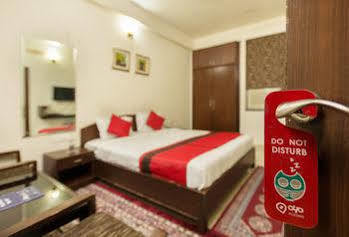 Hotel Oyo Premium Gopalpura Bypass 3*