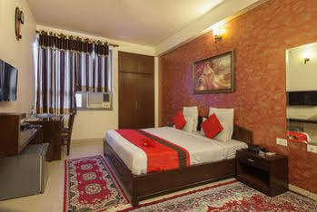 Hotel Oyo Premium Gopalpura Bypass 3*