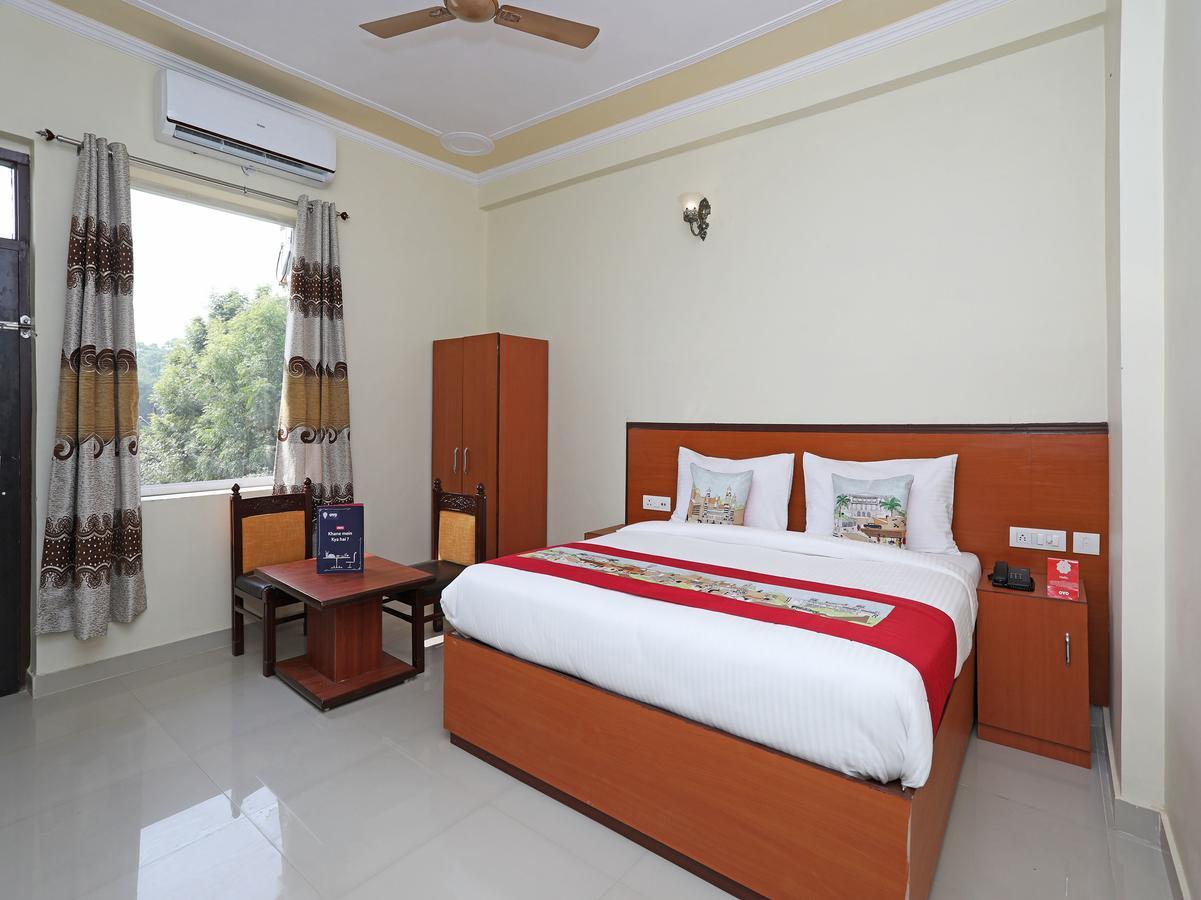 Oyo 9973 Green Valley Jaipur