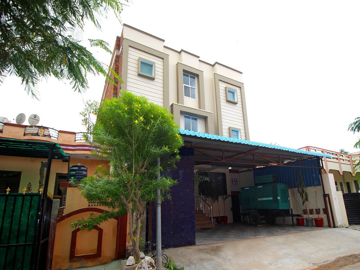 Hotel Oyo 9231 Jinesh 2*