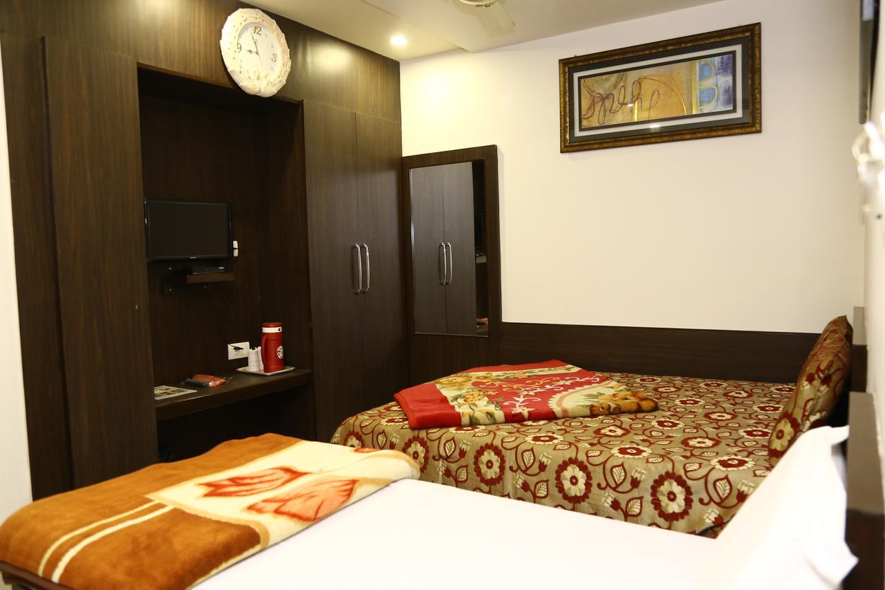 Hotel Abhinandan 3*
