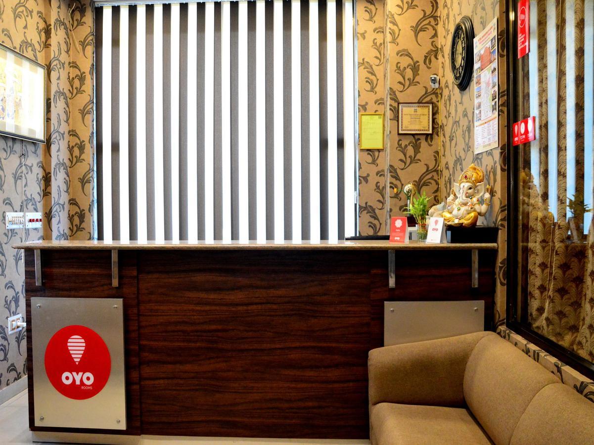 Hotel Oyo 6012 Rockwell 2*