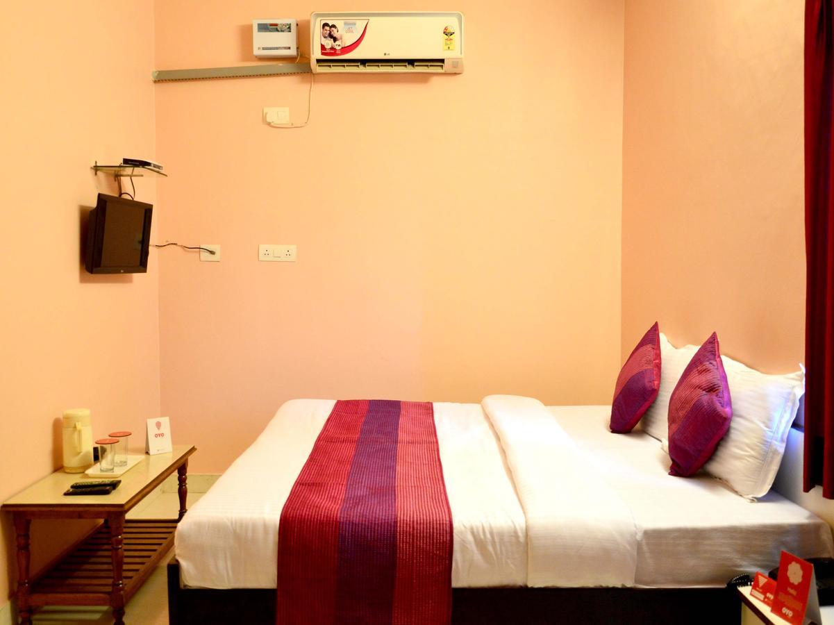 Oyo 6179 Hotel Aarjee Crescent 2*