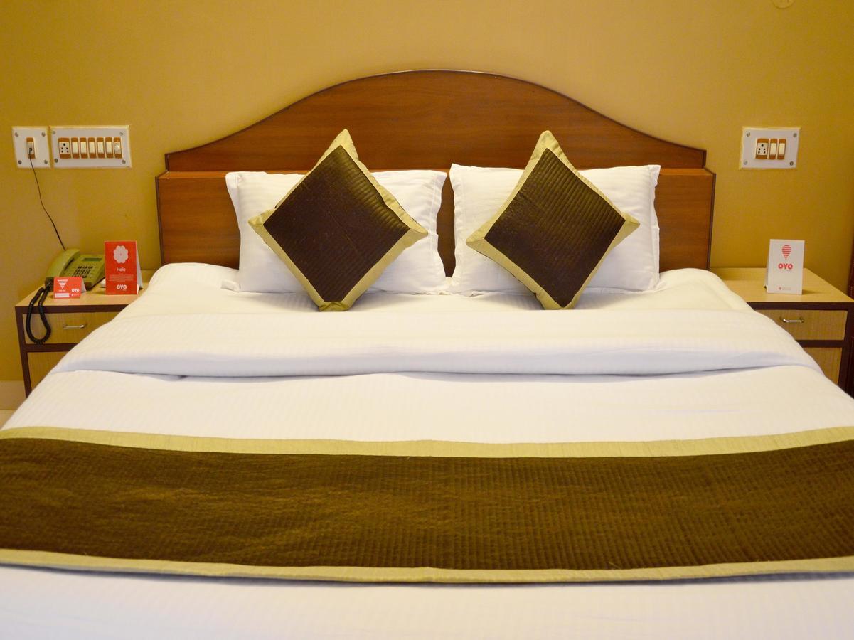 Hotel Oyo 6012 Rockwell 2*