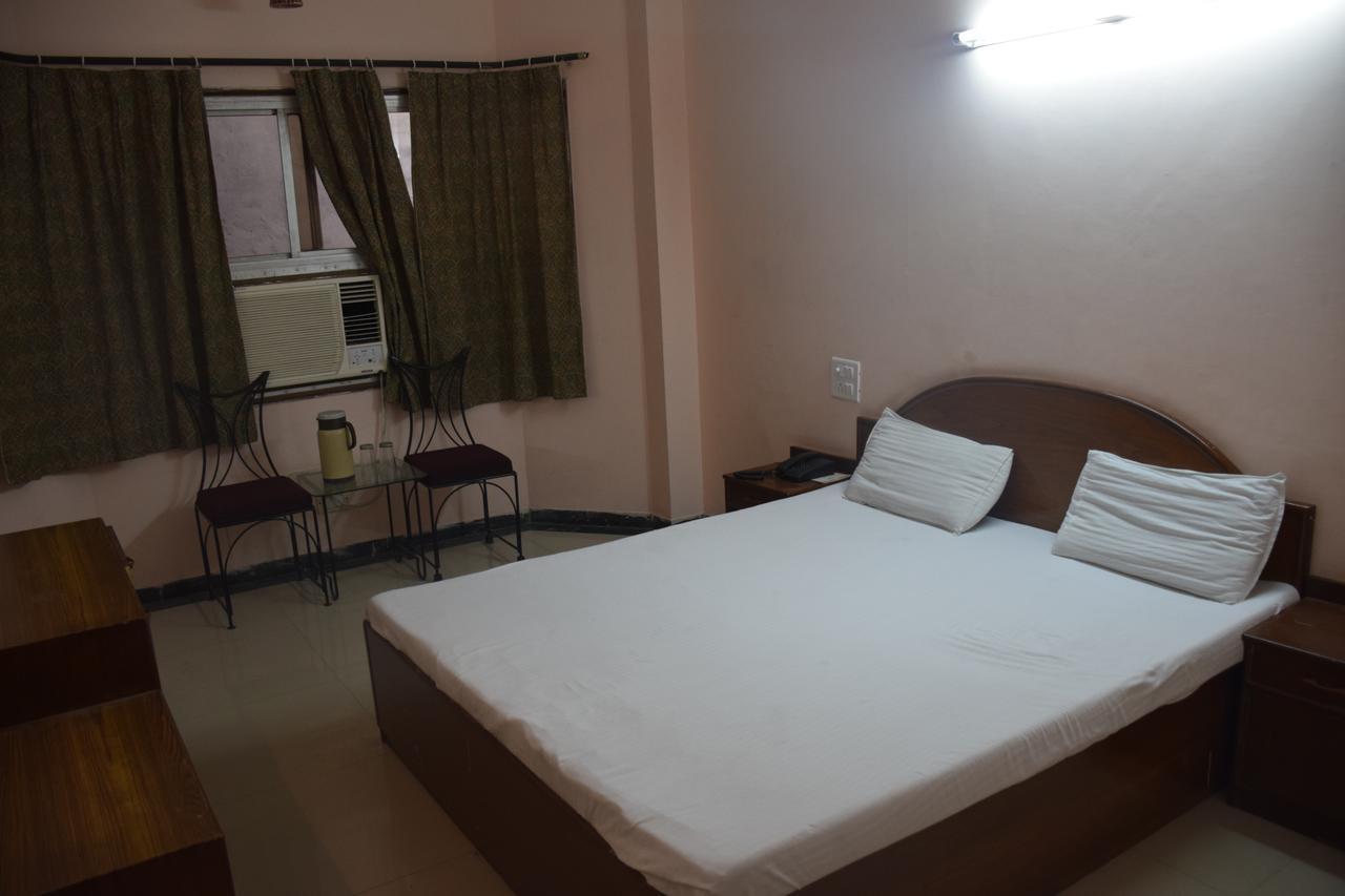 Capital O 84122 Trilok Palace Hotel Jaipur