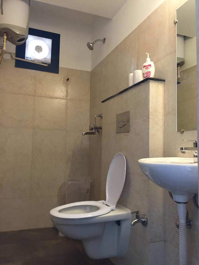 Oyo 10284 Transit Hotel Jaipur