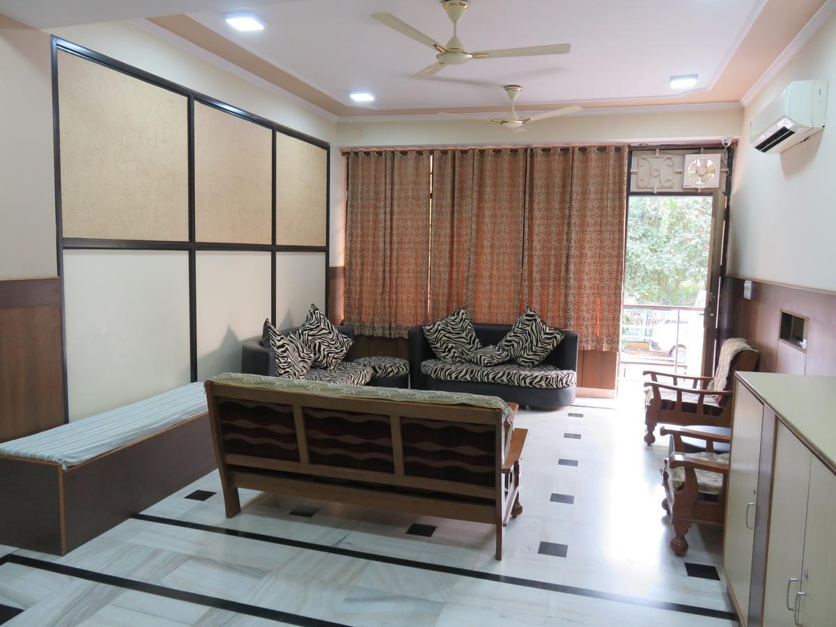 Guest house Sumitra Enclave *