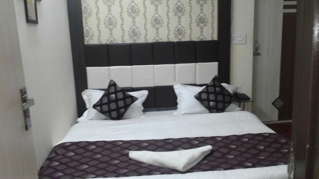 Ishwar Hotel 2*