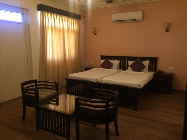 Hotel Glitz Jaipur
