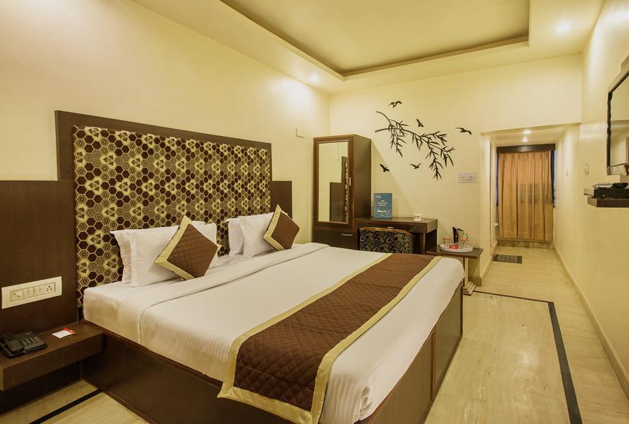 Goyal Hotel 3*