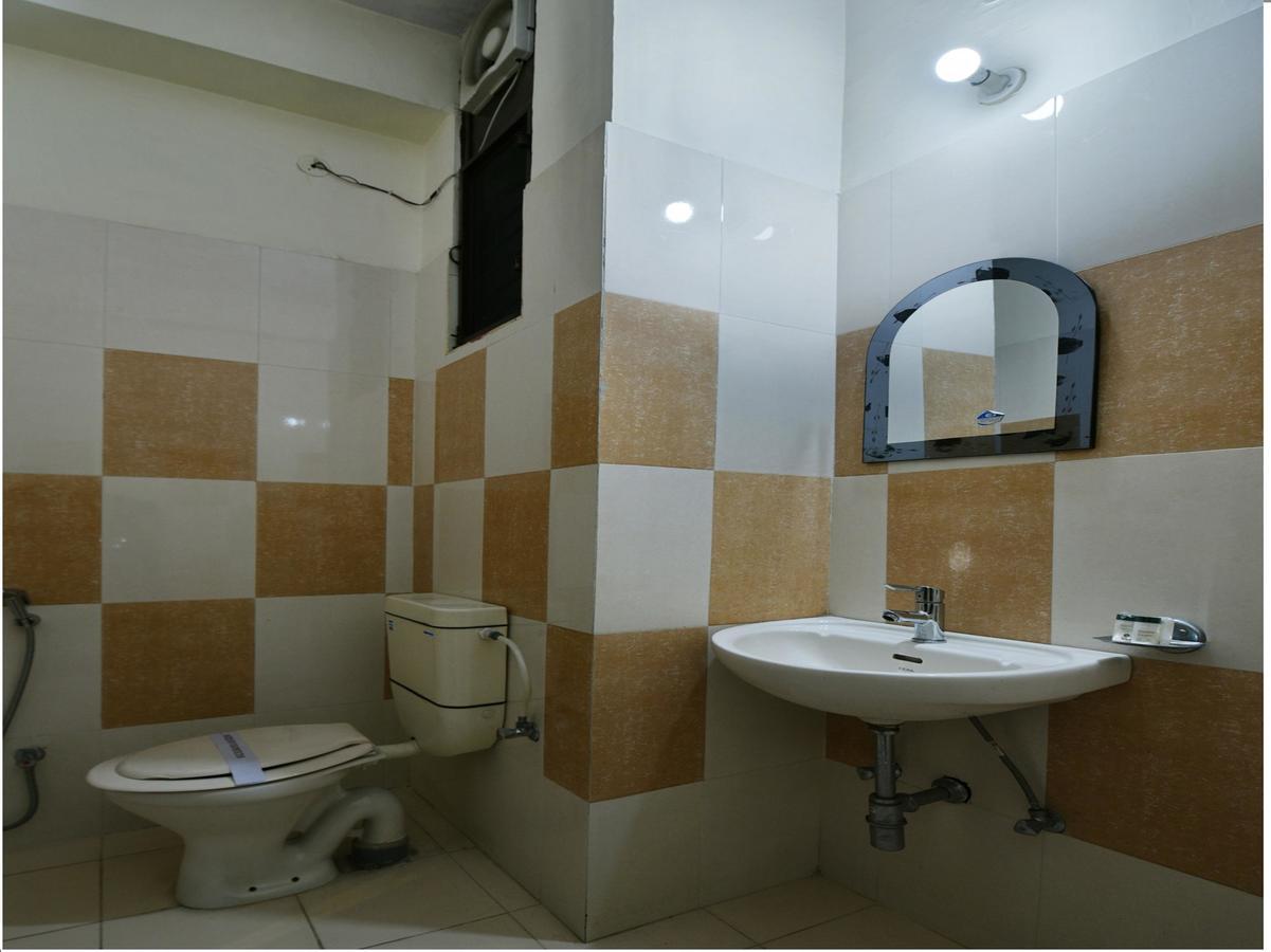 Oyo 4647 Hari 2*