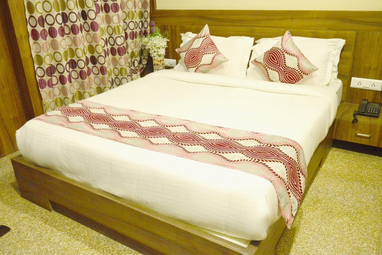 Hotel Neelam Paradise 3*