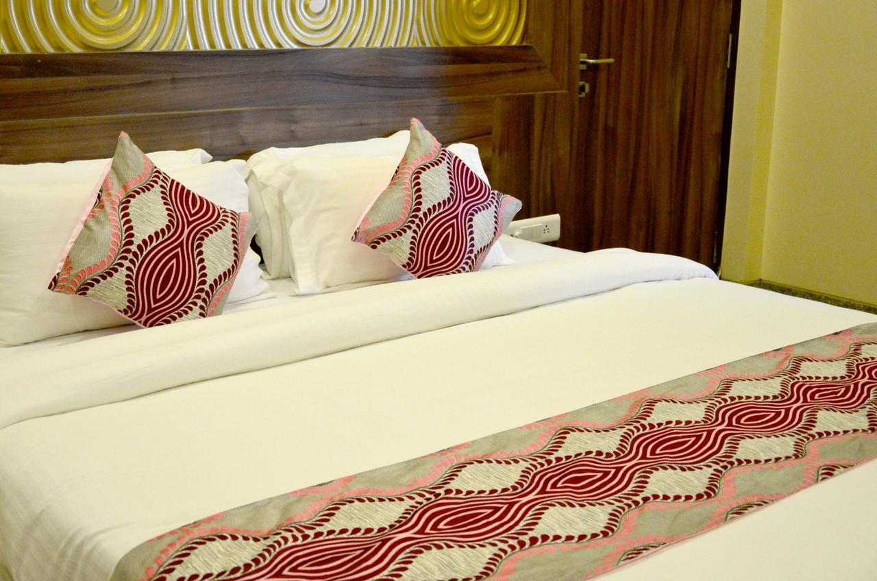 Hotel Neelam Paradise 3*