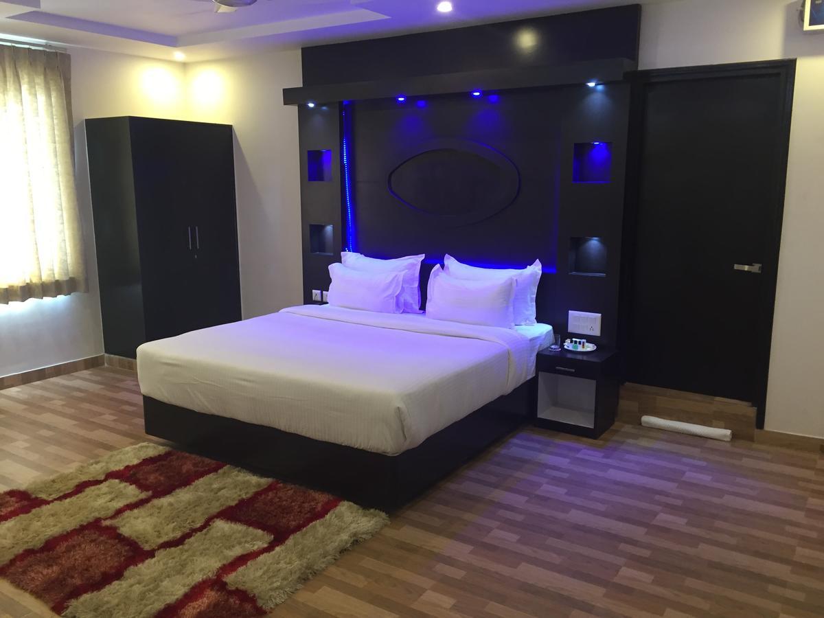 Hotel Om Palace Ajmer Road