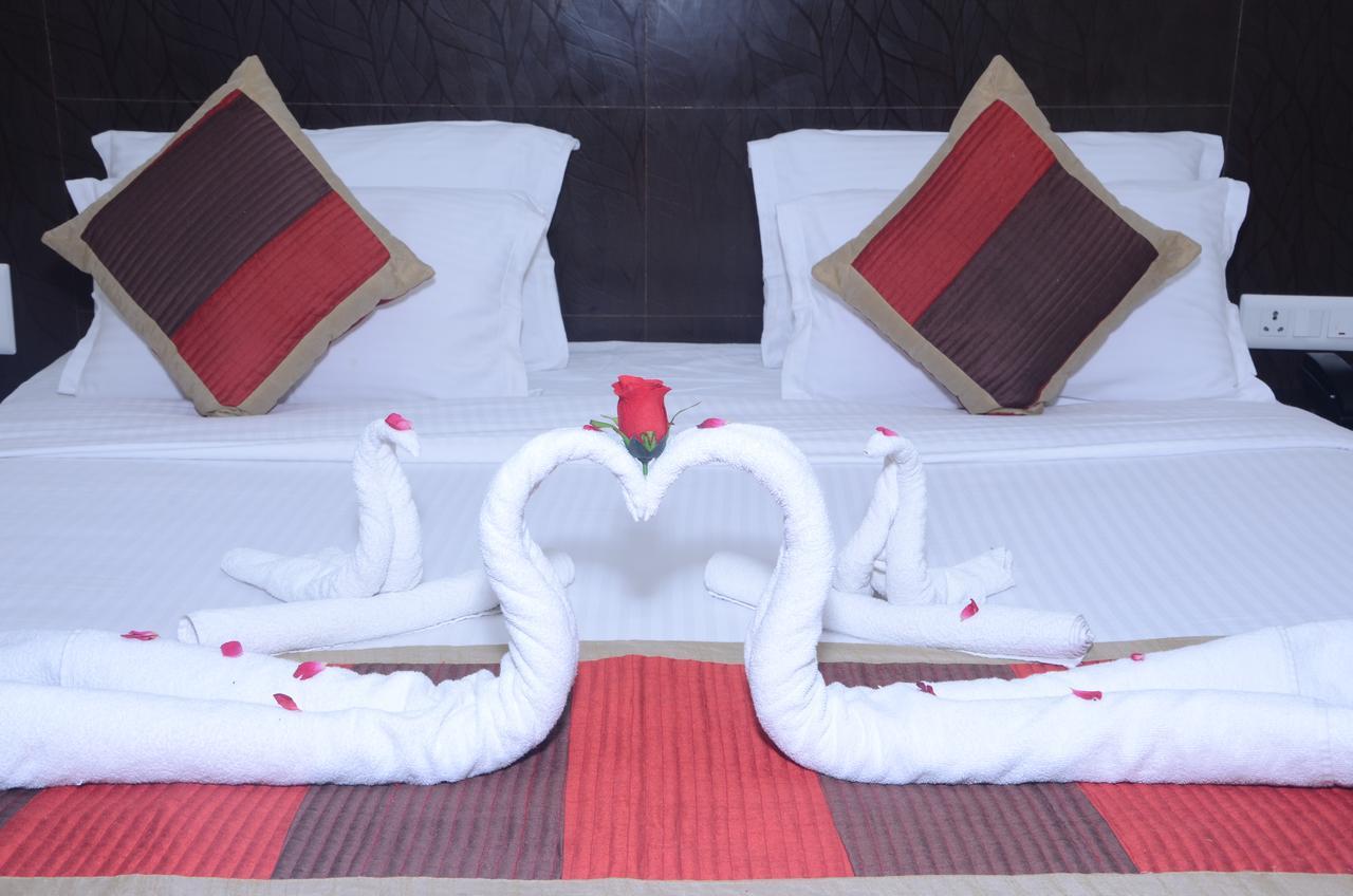 Hotel Om Palace Ajmer Road 3*
