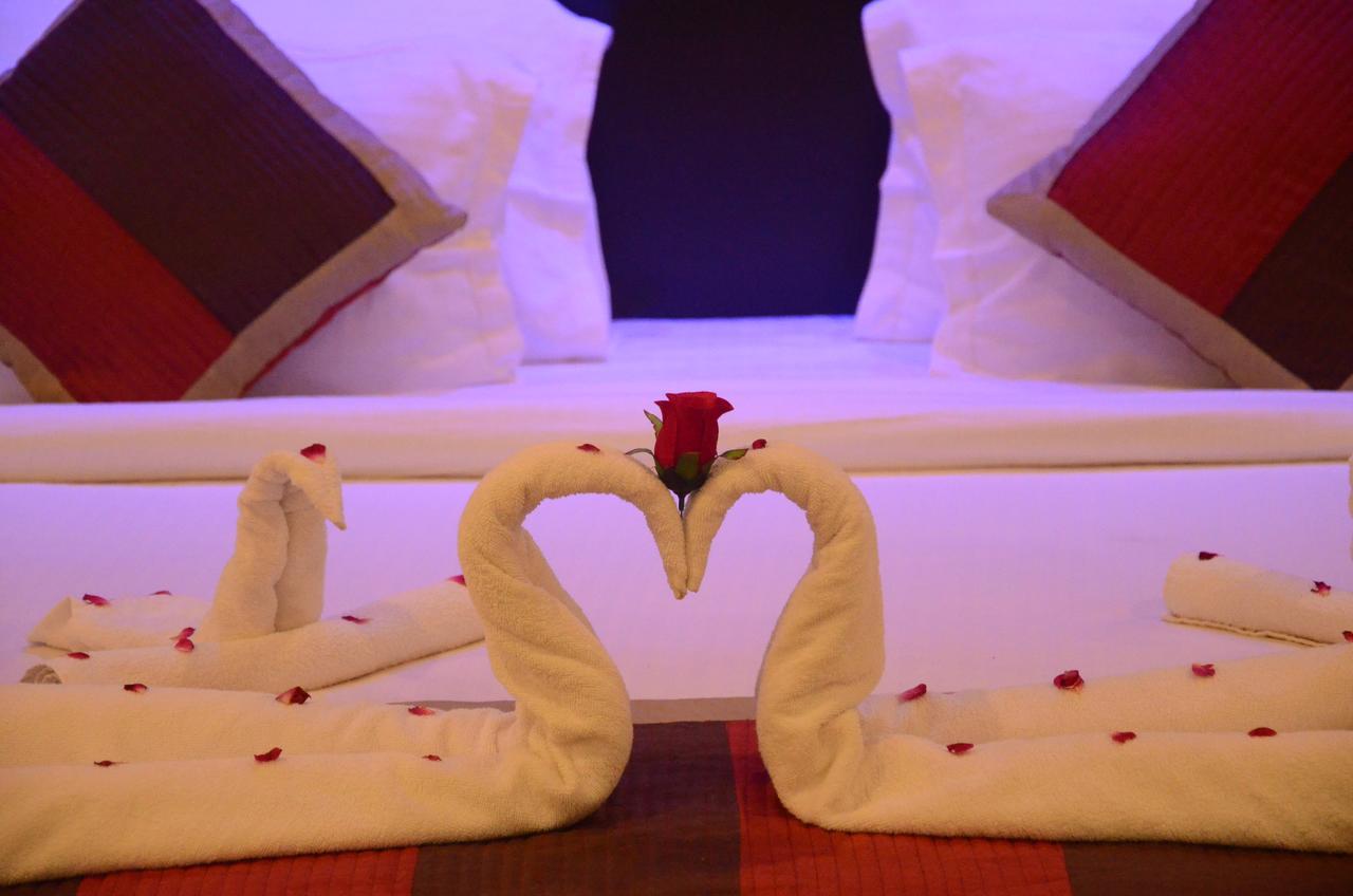 Om Palace Ajmer Road Hotel