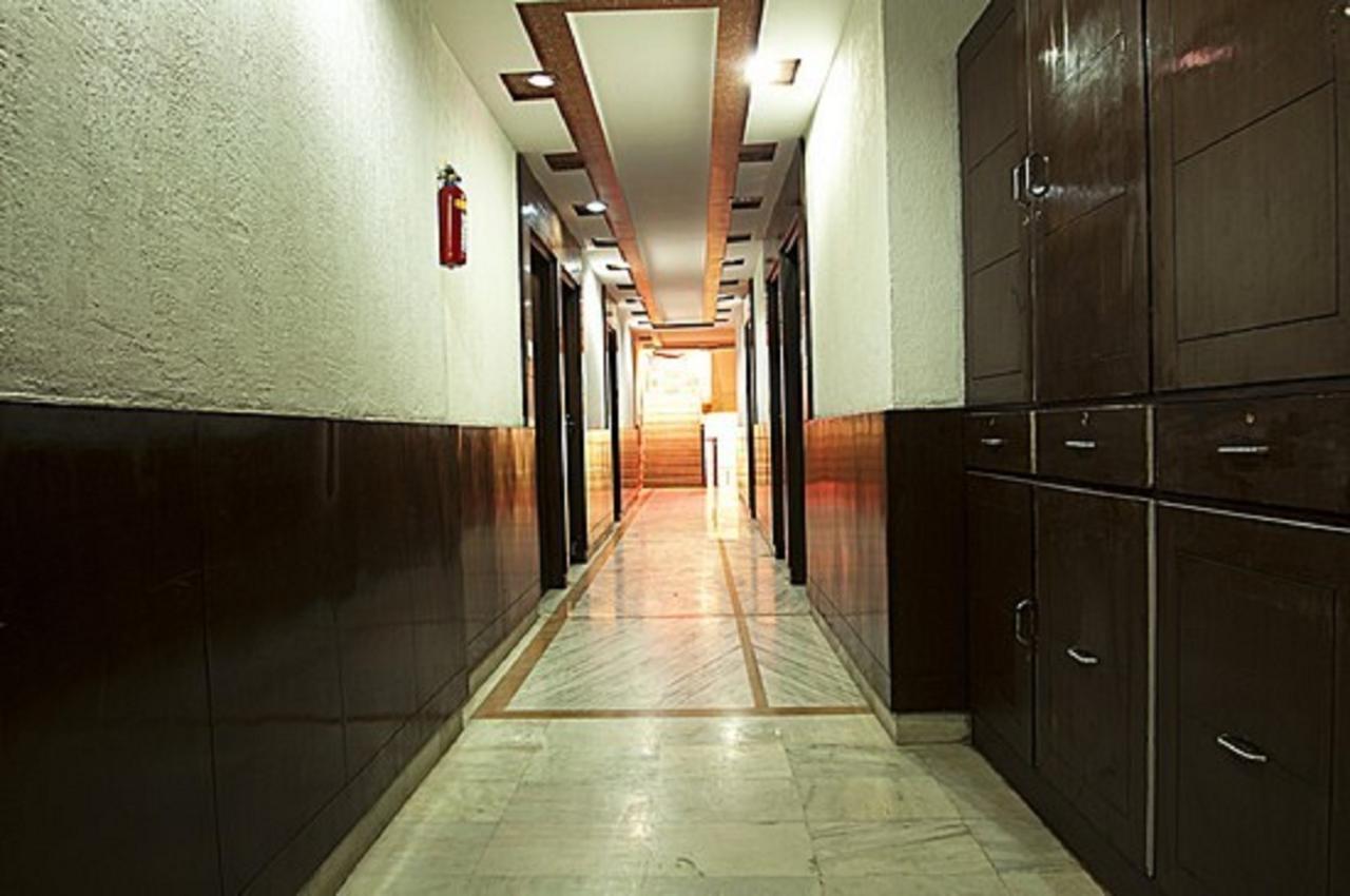 Anand Palace Hotel