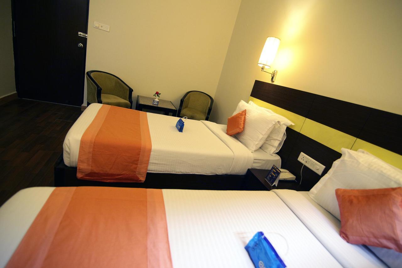 Oyo 1746 Rnb Select Hotel