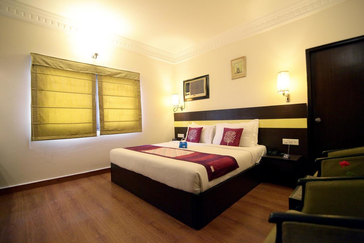 Oyo 1746 Rnb Select Hotel 2*