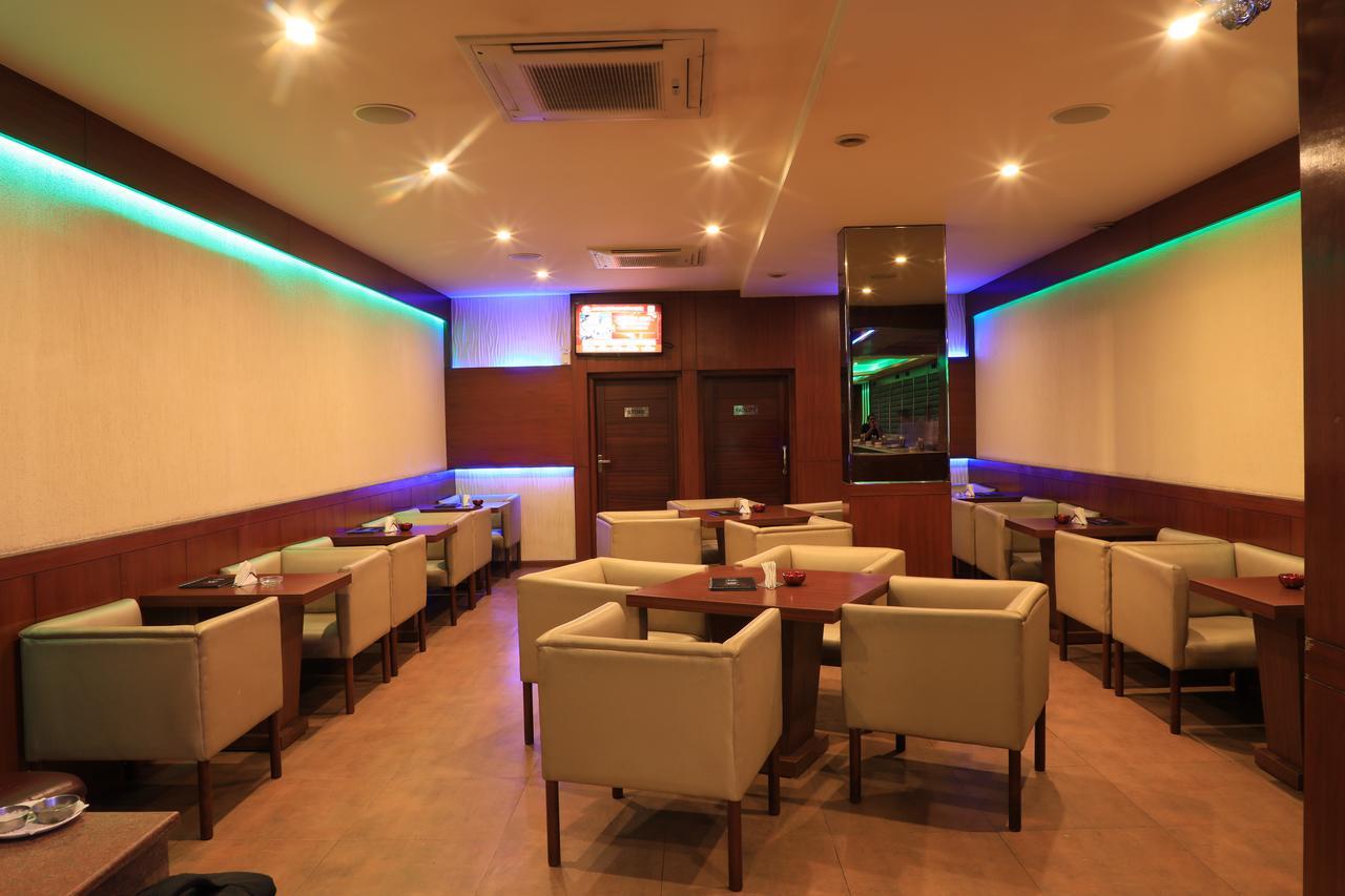Hotel Raj Plaza