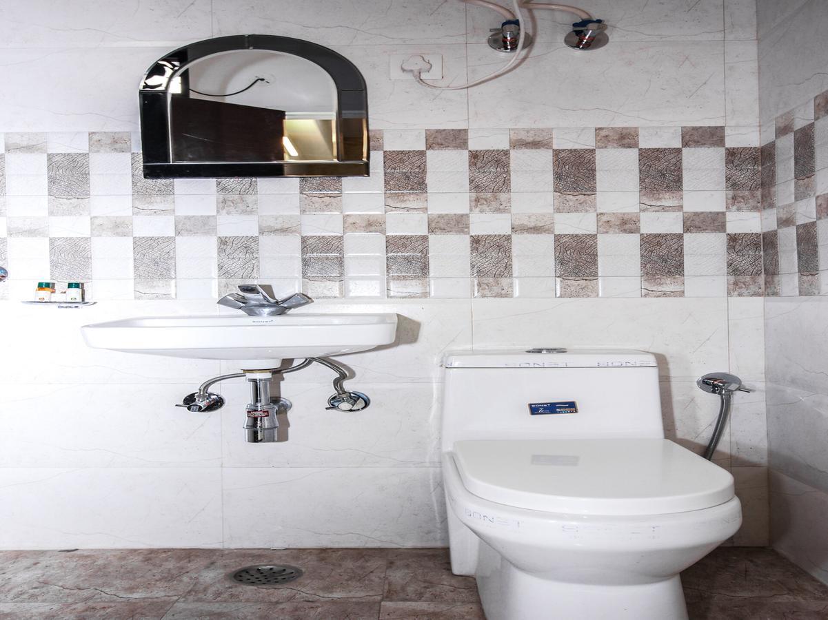 Oyo 14891 Madhav Jaipur