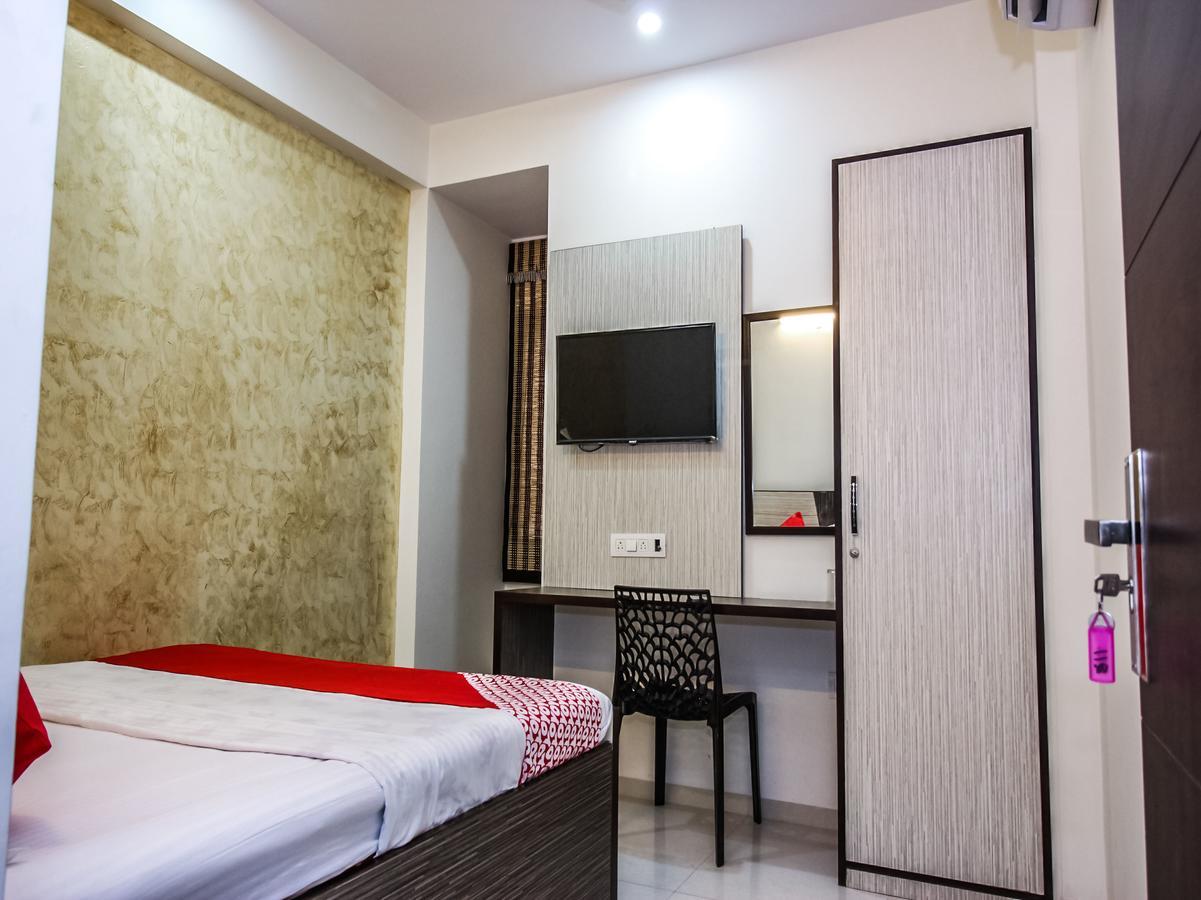 Oyo 14891 Madhav Hotel 2*