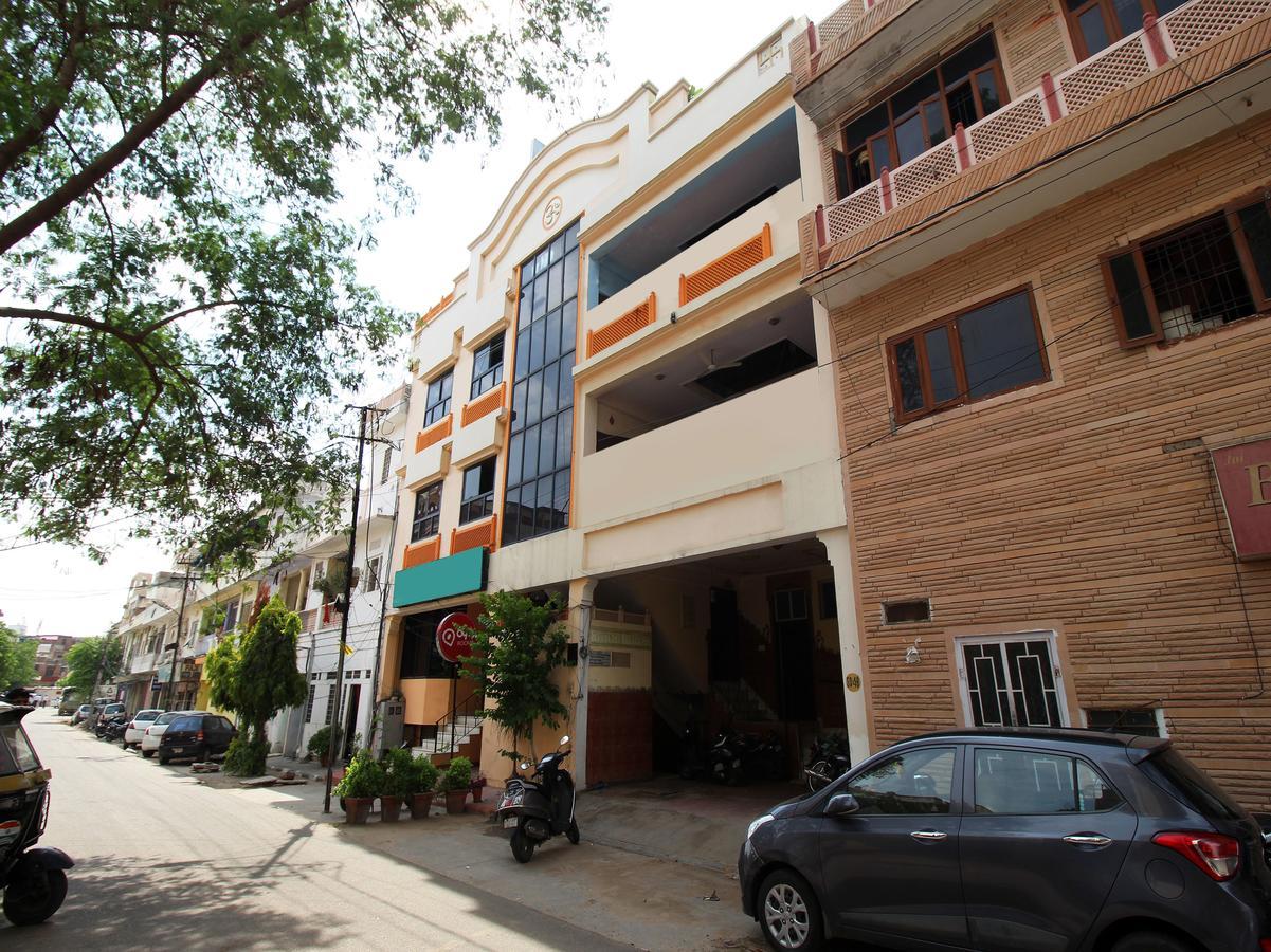 Oyo 1143 Hotel Rdb Palace 3*
