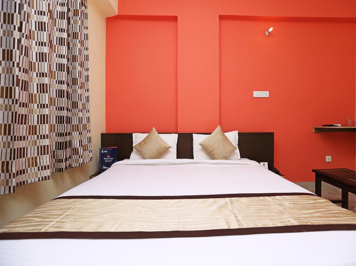 Hotel Oyo 7599 Ks Pride 3*