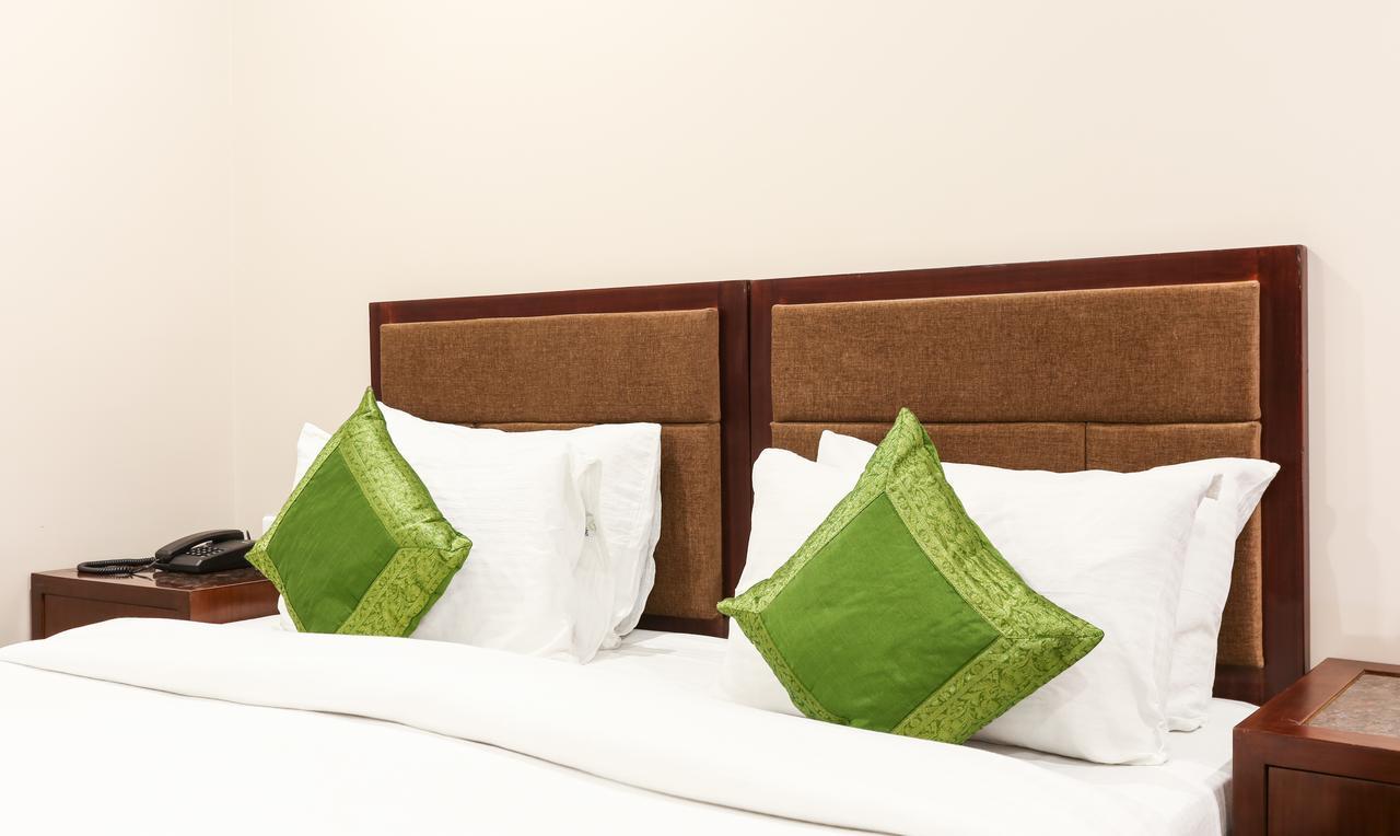 Treebo Trend Grand Mansarovar Hotel 3*