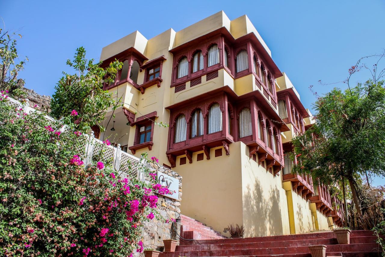 Adhbhut Hotel