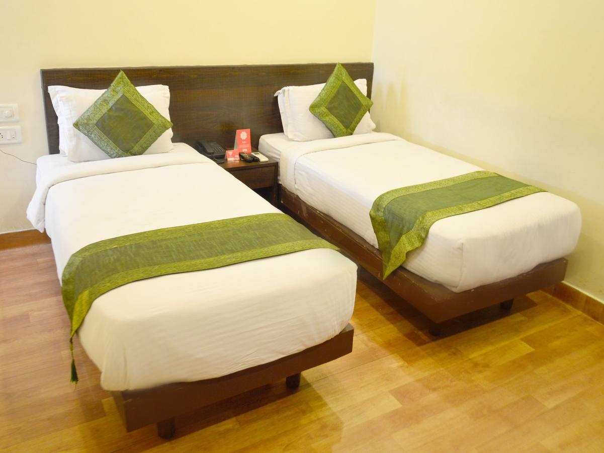 Hotel Oyo 6894 White Lily
