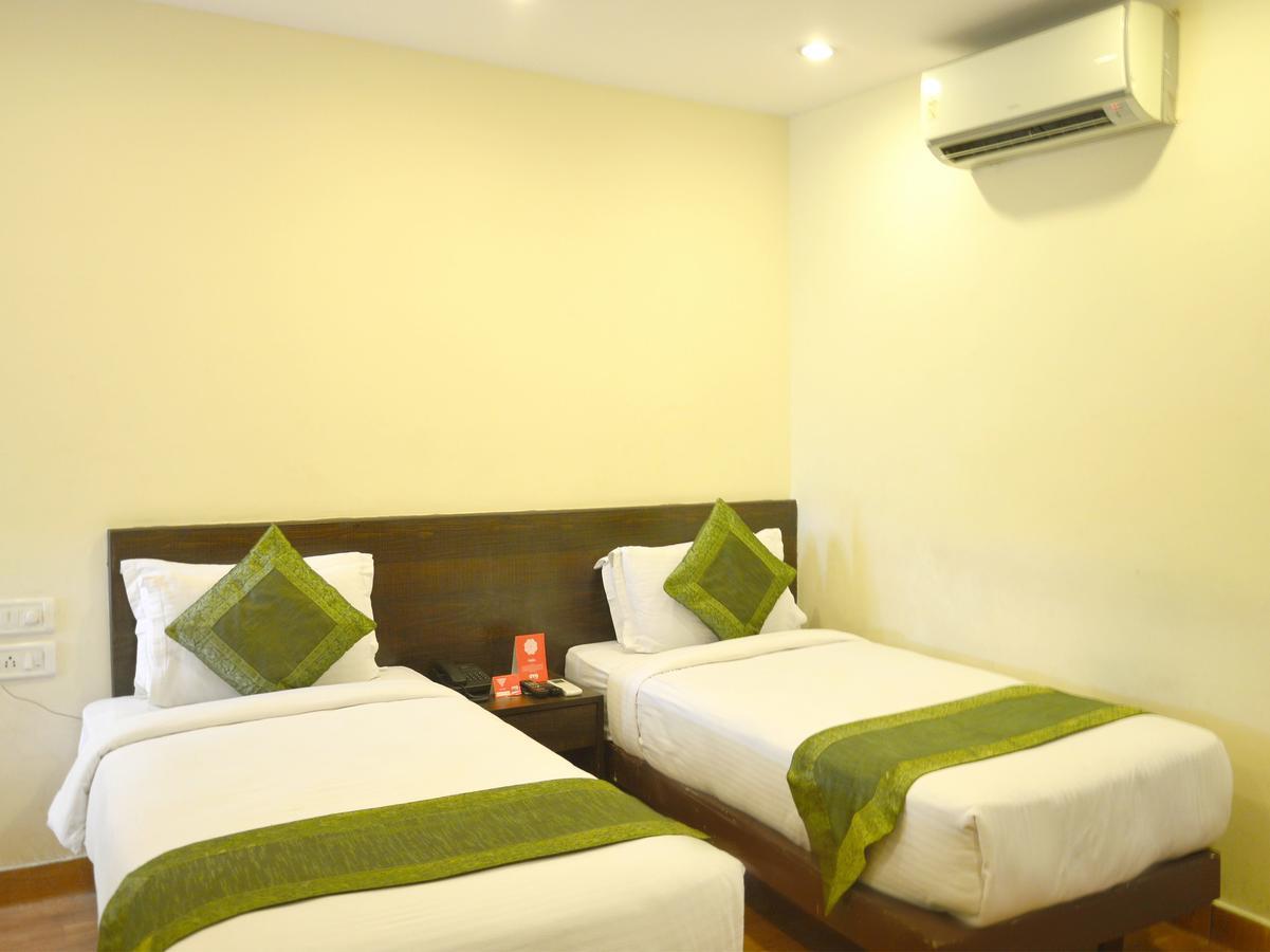 Oyo 6894 White Lily 3* Jaipur