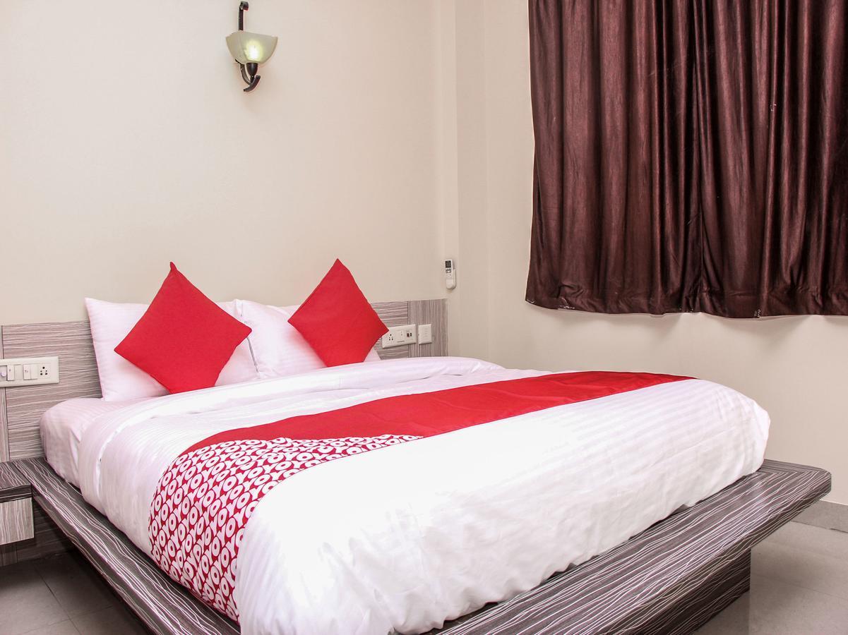 Oyo 14864 Satyam Jaipur